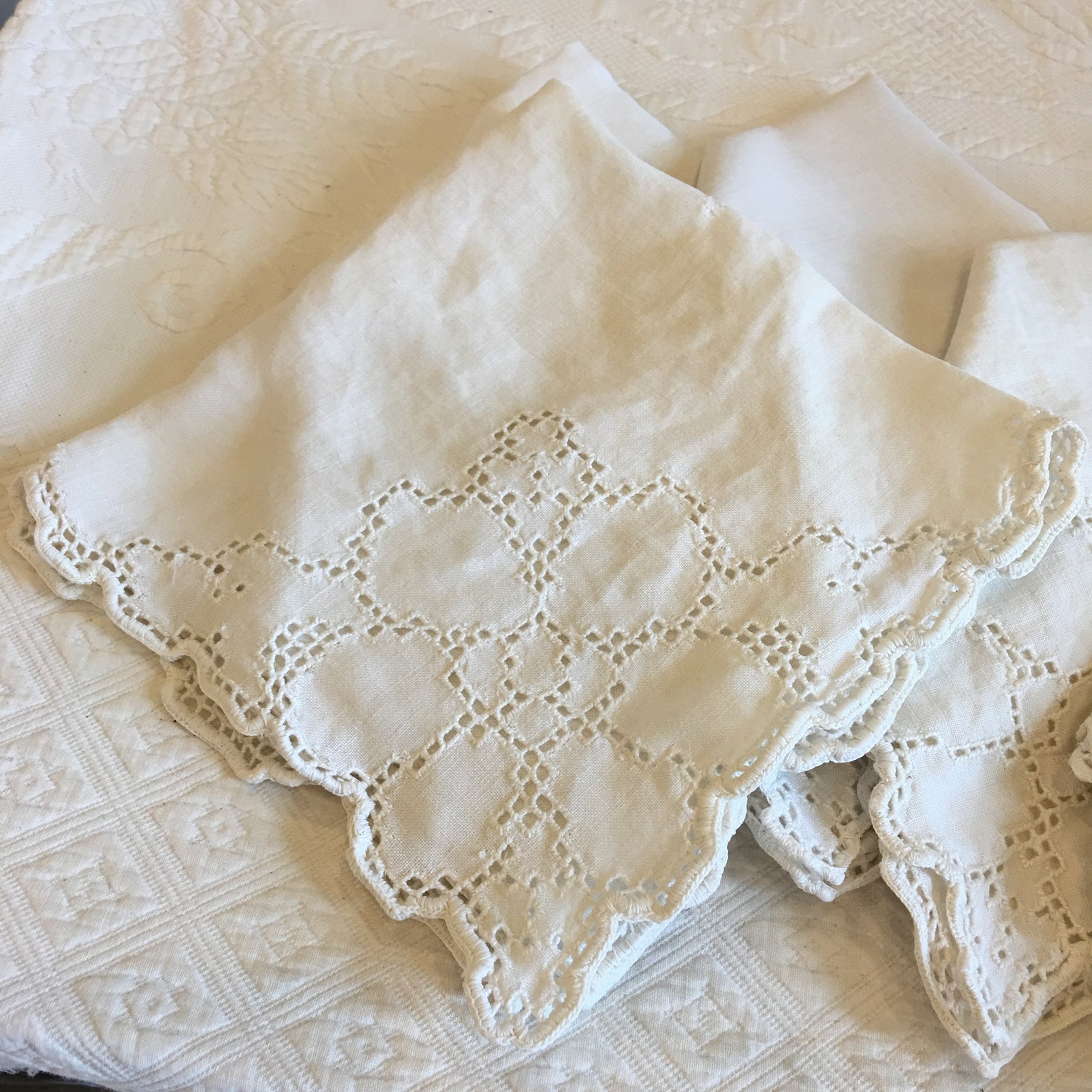 Vintage 8 Linen Pulled Thread and Embroidered Dinner Napkins. - Etsy