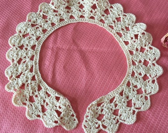 Vintage Peter Pan Style Crocheted Collar. Narrow Off White Crocheted Peter Pan Style Collar With Scalloped Edge.
