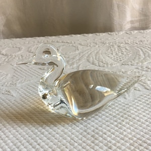 Vintage Glas Ente Briefbeschwerer Figur. Klare Glas Ente Figur. Mundgeblasene Glas Figur.
