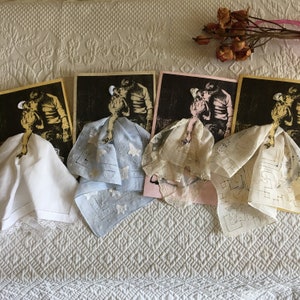 Vintage Taschentuch Grußkarte. Wähle deine Karte und Hankie. Exquisite handgearbeitete Taschentücher. Toll zur Hochzeit oder zu jeder Zeit.