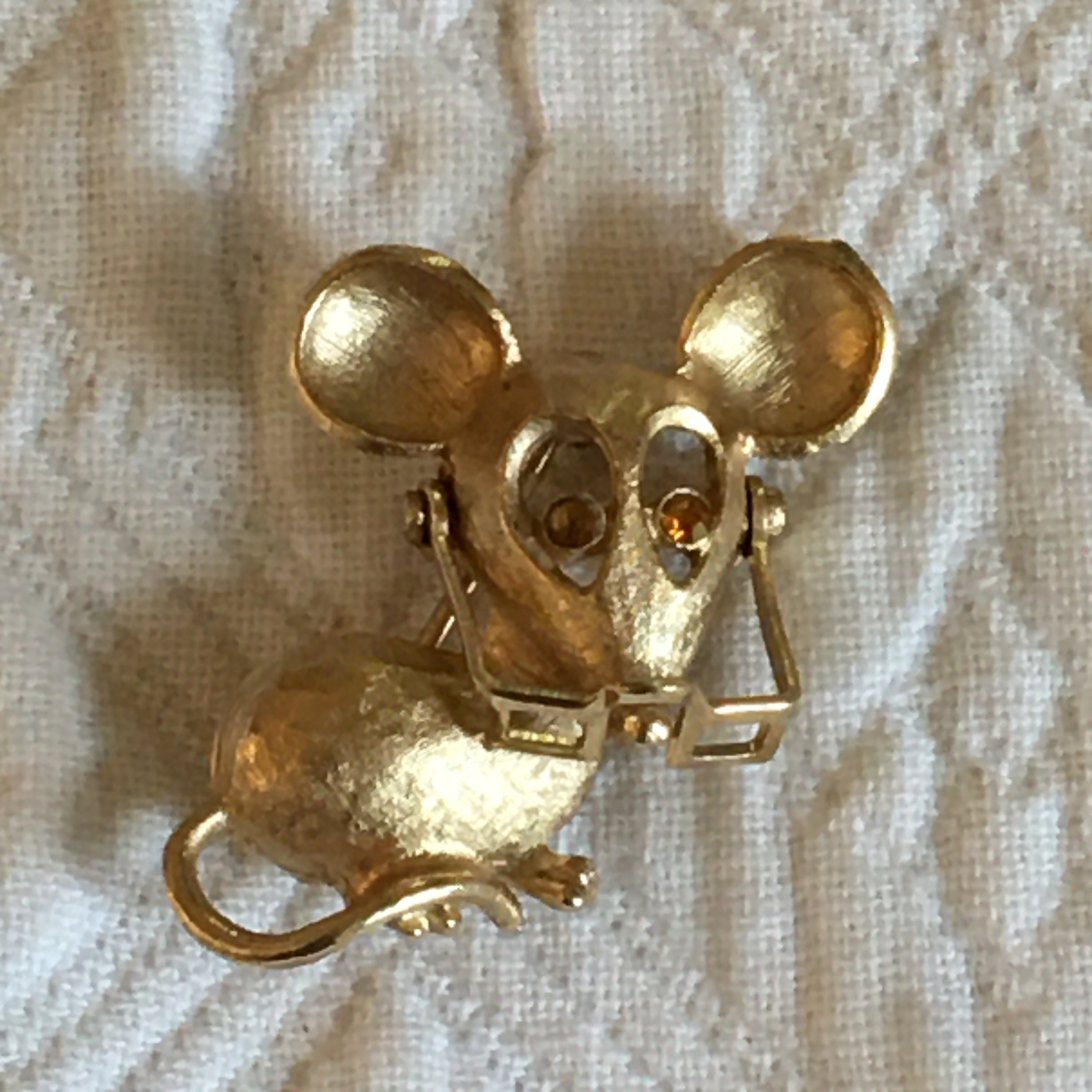 Vintage Avon Mouse Pin Wearing Spectacles. Charming Gold