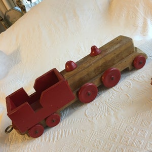 Vintage 4 Car Wood Train. Large Cars, A Red and Natural Wood Engine, A Blue Box Car, A Blue Open Car and A Red Caboose. Interactive Play.