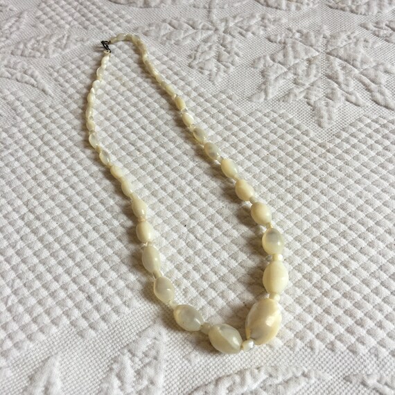 Collier En Nacre Vintage - Longueur 30-35 Cm - Occasion Bon état