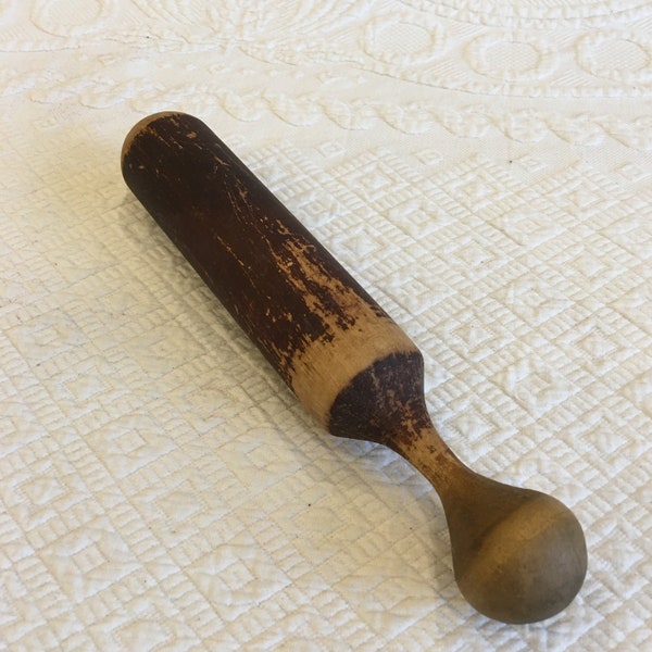 Antique Wood Pounder, Mallot or Pestle. Old Wood Pill Grinder Pestle, Mallet or Meat Pounder. Great for an Antique Kitchen Display.