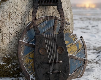 Lira Kravik: instrumento de cordas dedilhadas ao estilo norueguês, 7 cordas, corpo em abeto.