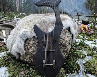 Raven Kravik Lyre