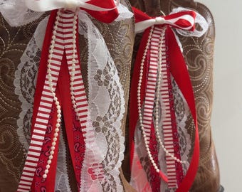 Nœuds de bottes universitaires personnalisés