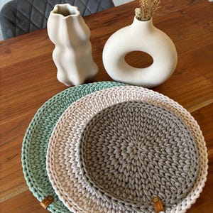Platzset / Untersetzer / rund / Tischset gehäkelt