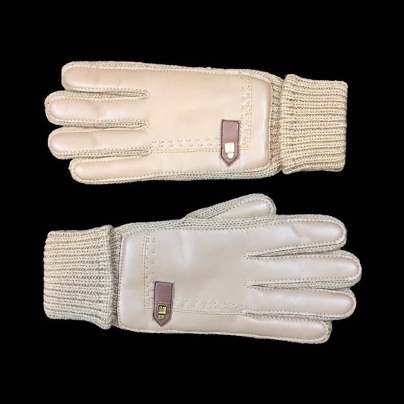 Winter Gloves | Vintage 1970's | English Village | Fa… - Gem