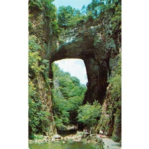 Carte postale Le pont naturel, Virginie. L'une des sept merveilles naturelles du monde, vintage, chrome, non étalé, 1939-1970