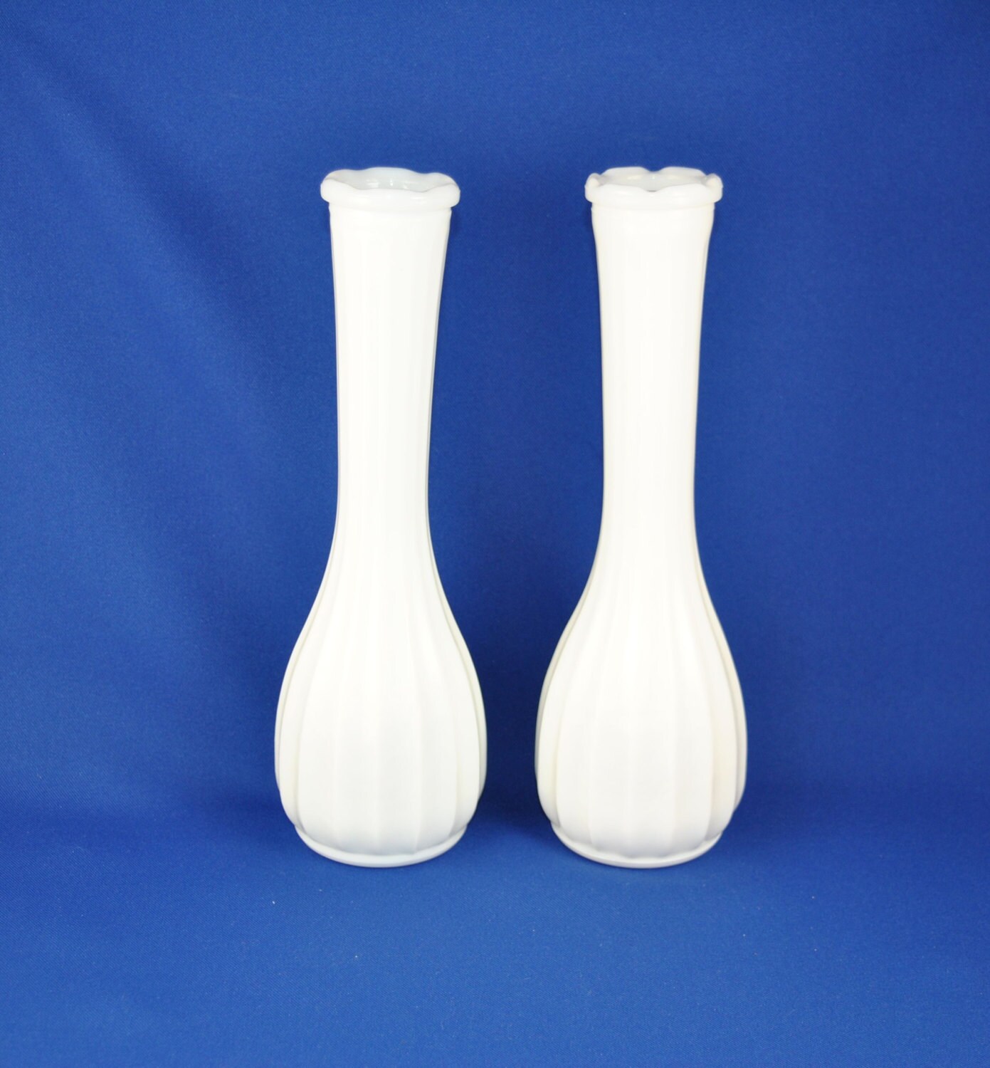Vintage White Milk Glass Bud Vases Flower Vases Centerpiece