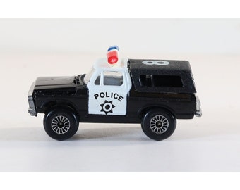 Zylmex Zee Toys Pacesetters P369 Ford Bronco 4x4 Police SUV Black & White 1970