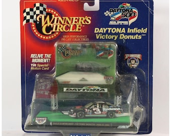 Dale Earnhardt Winners Circle Daytona 500 Infield Victory Donuts Motion Card