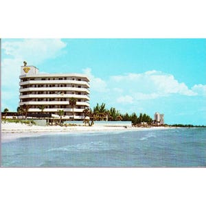 Ansichtkaart Three Crowns Hotel, Lidi Beach aan de Golf van Mexico Chroom - niet gepost