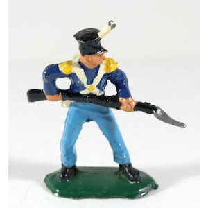 ヴィンテージ イギリスのアメリカ独立戦争兵士の主役像 - Etsy 日本
