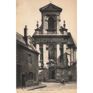 Cartão postal NEVERS - L' Eglise Saint-Pierre. - N.G Vintage Divided Back Unposted