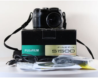 Fujifilm FinePix S1500 10.0MP Digital Camera WORKS!