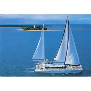 Pocztówka Quicksilver's Wavedancer - Port Douglas, Australia Chromowana, wydana w latach 1939-1970