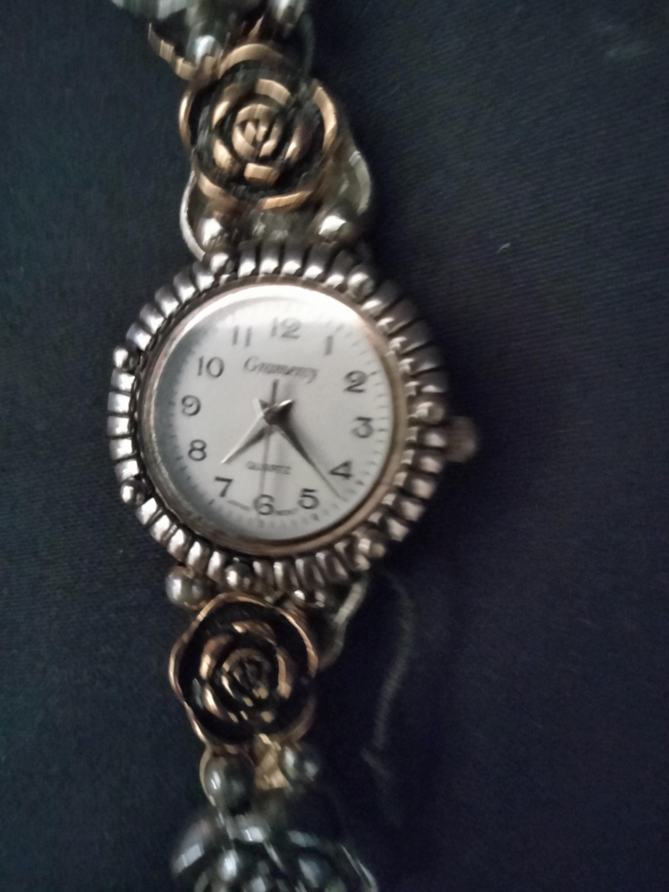 VTG Gramercy Ladies Silver Quartz Wrist Watch Stainless Bezel Marcasite Bracelet Gramercy Watches - Etsy main image 4