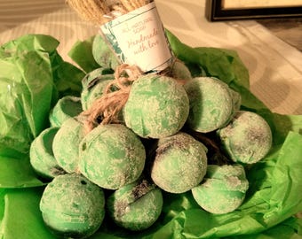Handmade Grape Bunch Soap - All Natural Green Grape Scented Soap on a Rope - Rustic Decorative Guest Soap Gift - Unique Hostess and Wine Lov