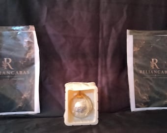 Vintage Gold and Silver Cracked Glass Christmas Ornament, Classic Holiday Bauble in Original Packaging, Elegant Christmas Tree Decor, Collec