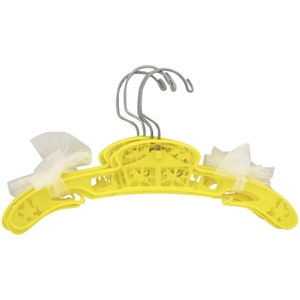 Set of 4 Sunshine Yellow Circus or Carnival Carousel Children&#39;s Plastic Hangers