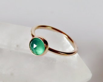 green onyx helix ring gold filled, small cartilage ring in 22 gauge, 20 gauge, 18 gauge, 16 gauge, crystal cartilage ring in 6mm, 7mm, 8mm