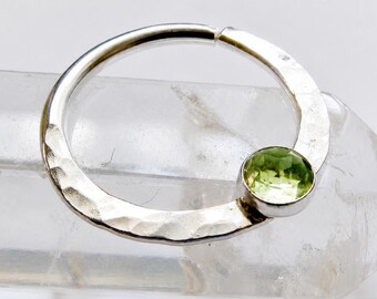 peridot septum ring, sterling silver septum ring, hammered septum ring, stone nose ring,  gemstone septum ring, small septum ring, 18 gauge