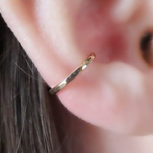 Hammered ear cuff gold filled, no piercing required, faux helix ring, fake conch hoop, fake cartilage ring, gold fake piercing for conch