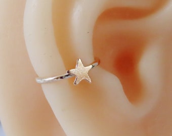 gold star conch ring, gold filled hammered conch hoop in 16 gauge, 18 gauge, 20 gauge, 22 gauge, moon conch piercing in 8mm, 9mm, 10mm, 12mm