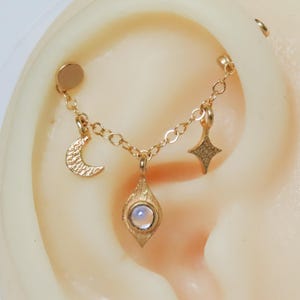 Earring connector chain in gold filled with moonstone drop, helix ring chain attachment, moon and star industrial piercing chain