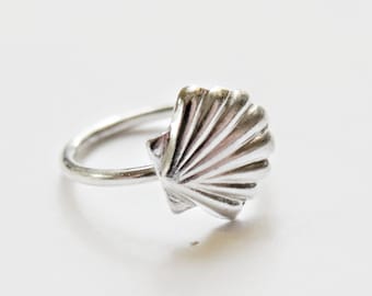 shell cartilage ring in sterling silver, mermaid helix hoop, tragus piercing, rook jewelry, eyebrow ring, 22, 20, 18, 16 gauge, 6, 7, 8, 9mm