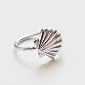 shell cartilage ring in sterling silver, mermaid helix hoop, tragus piercing, rook jewelry, eyebrow ring, 22, 20, 18, 16 gauge, 6, 7, 8, 9mm