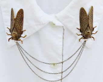 cicada collar pins antique brass, collar chain, collar brooch, lapel pin, cicada pin, cicada brooch, insect jewelry, scarab accessory