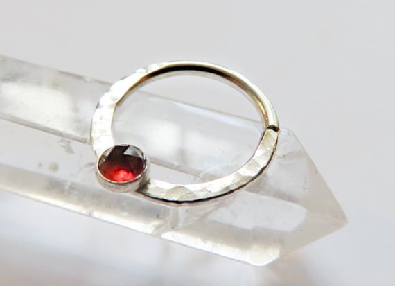 garnet septum ring, sterling silver septum ring, hammered septum ring, stone nose ring,  gemstone septum ring, small septum ring, 18 gauge