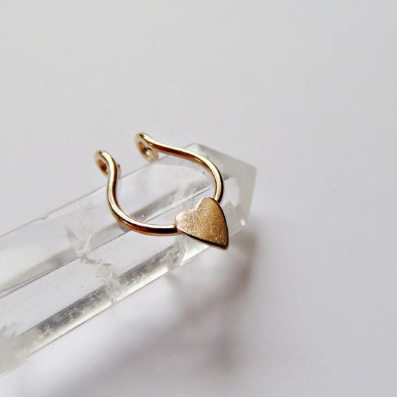 gold heart fake septum ring, faux septum piercing in gold filled, gold filled heart clip on septum hoop no piercing required, heart jewelry
