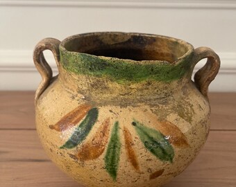 Jarrón de cerámica guatemalteca vintage – Recipiente de barro hecho a mano, pátina rústica, pieza única y llamativa.