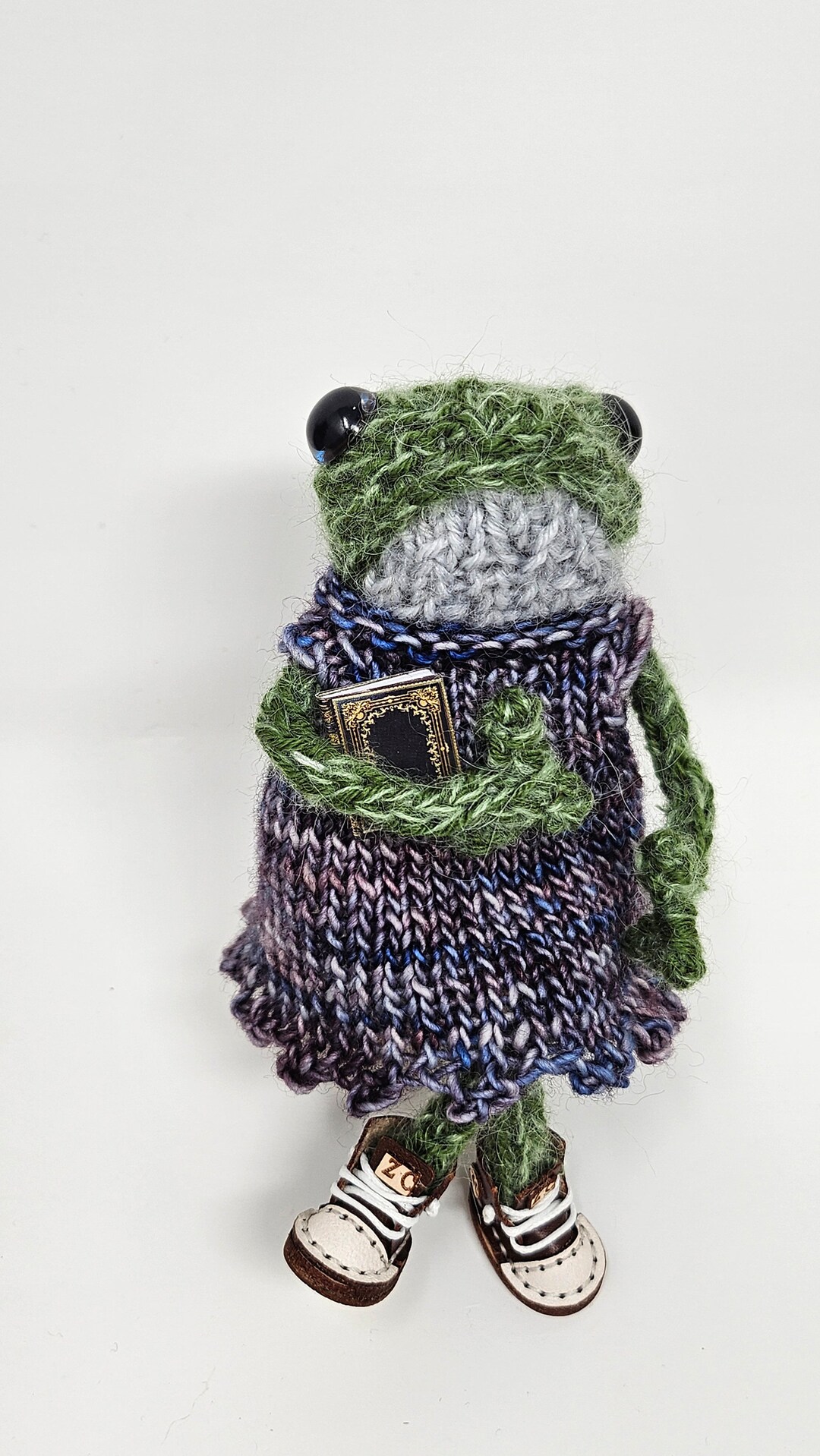 Frog Dress & Shoes, Knitted Dress, Posable Frog Clothes, Frog Amigurumi