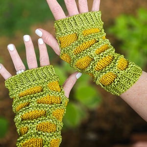 Bee Luxe Glove KNITTING PATTERN, Fingerless gloves pattern, Knitted Glove Pattern, knit glove, knit Arm warmer, DIY gift, Fingerless mittens