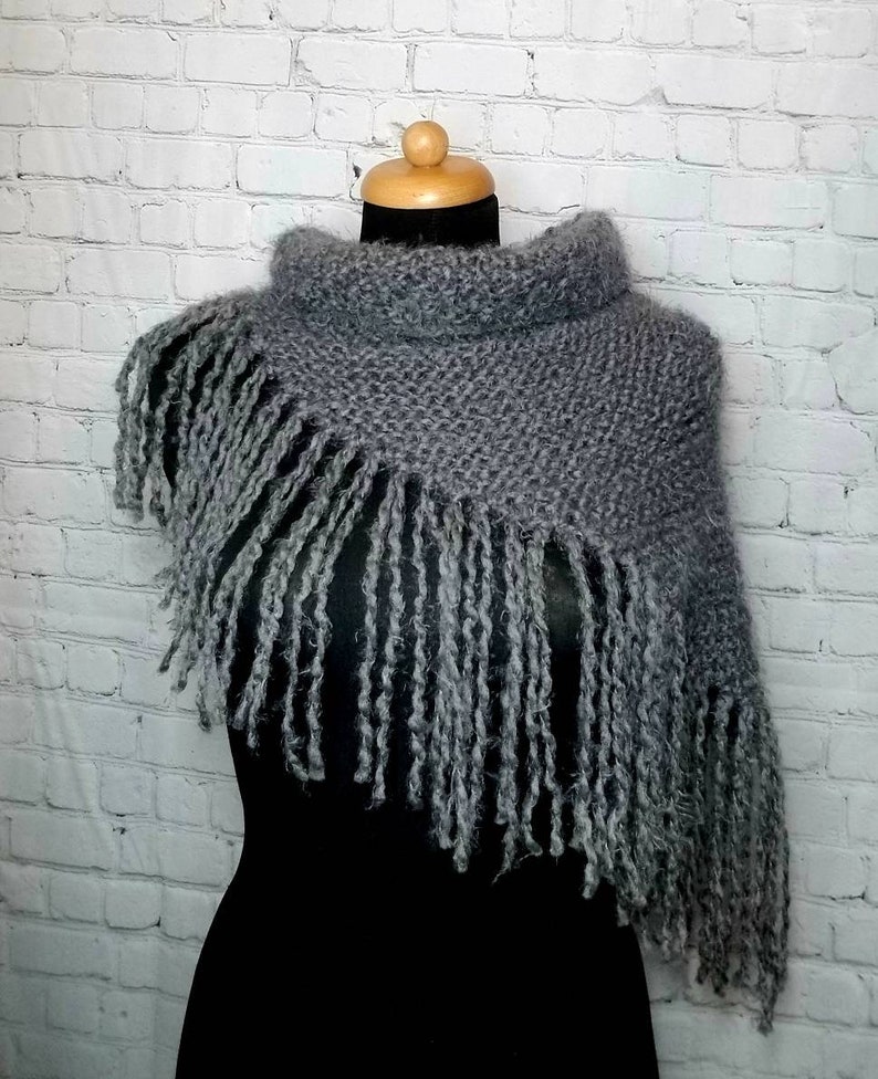KNITTING PATTERN Triangle Fringe Poncho Shawl Pattern Etsy