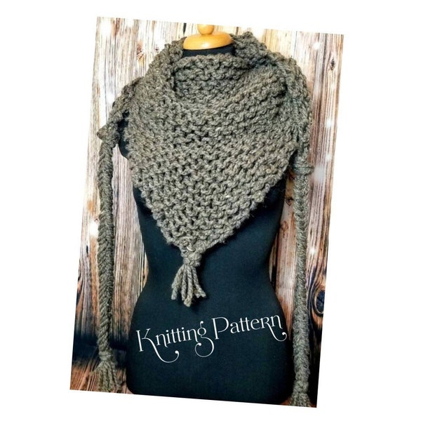 KNITTING PATTERN, Chunky Highlander Triangle Wrap, Sassenach Triangle shawl, tassel shawl knitting pattern, Easy Knitting Pattern