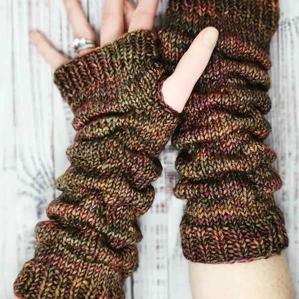 Totally Pleated Glove KNITTING PATTERN, Fingerless gloves pattern, Knitted Glove Pattern, knit glove, knit Arm warmer, ruched mittens