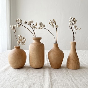 Handmade Solid Wood Bud Vase - Mini Rustic Tabletop Flower Holder for Dried Stems, Japandi Wabi-Sabi Decor, Farmhouse Minimalist Gifts