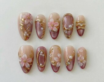 Unghie finte 3D floreali a mandorla / Unghie finte sfumate rosa e bordeaux / Unghie finte di lusso in oro vittoriano con perle / LUNAPEARL