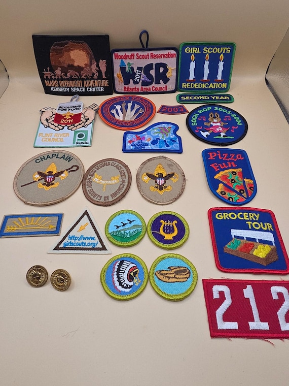 Vintage Boy Scouts Girl Scouts Patches Lot