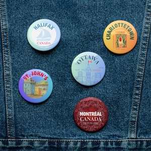 CANADA Souvenir 5 City Set of pin buttons - Halifax, Charlottetown, St. John's, Ottawa and Montréal
