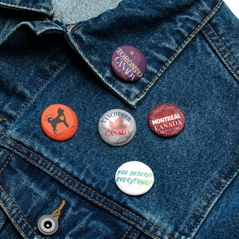 Set of pin buttons