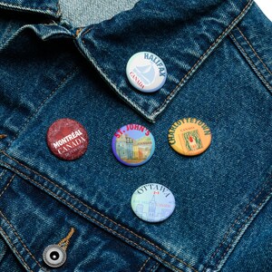 CANADA Souvenir 5 City Set of pin buttons - Halifax, Charlottetown, St. John's, Ottawa and Montréal