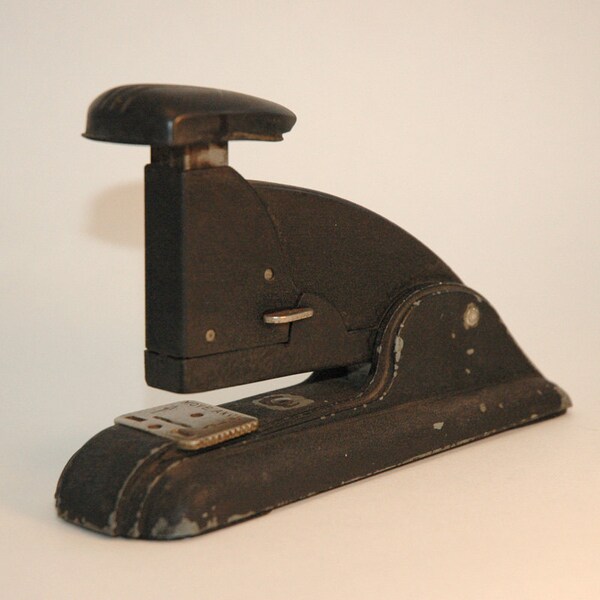 Vintage Swingline retro stapler