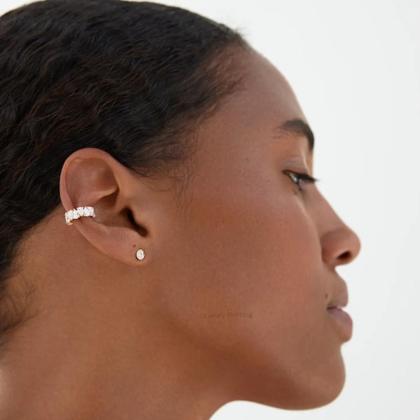 In het lab gekweekte diamanten oormanchet, 14K gouden peer-diamantkraakbeenmanchet, geen piercing helix, statement nep piercingsieraden